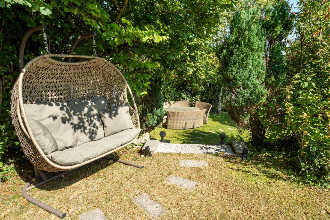 Wisteria View With Hottub & Cabin Sleeps 20 كيبنهام المظهر الخارجي الصورة