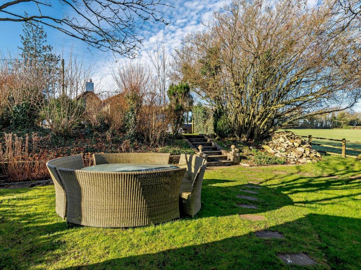 Wisteria View With Hottub & Cabin Sleeps 20 كيبنهام المظهر الخارجي الصورة